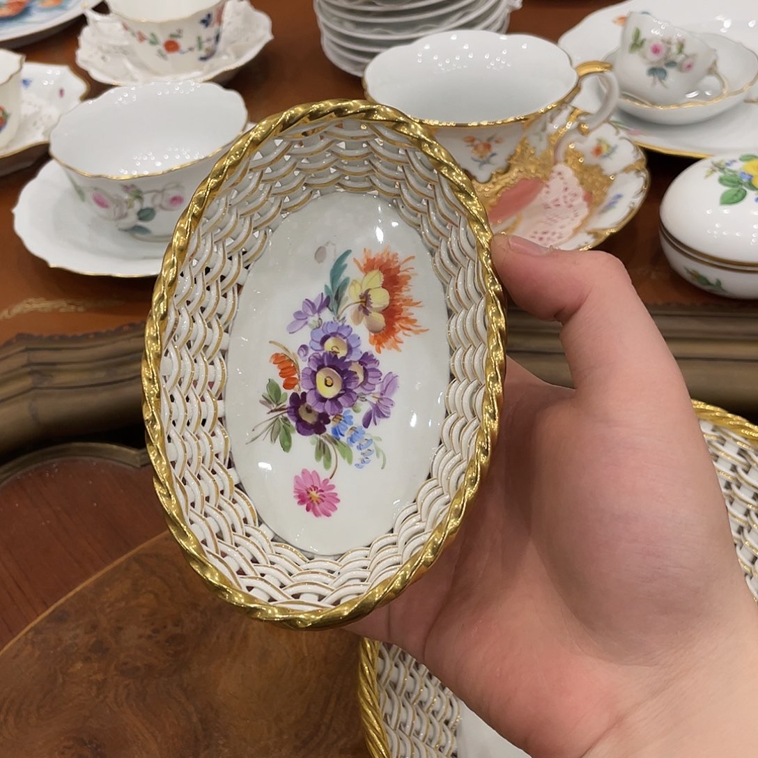 瓷片中古一等花卉果篮