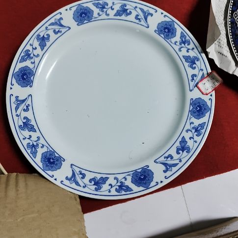 瓷片瓷器，盘，碗，瓷片，各种摆件，沙锅！