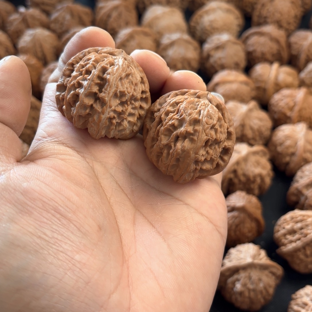 文玩核桃把件另****C白狮子