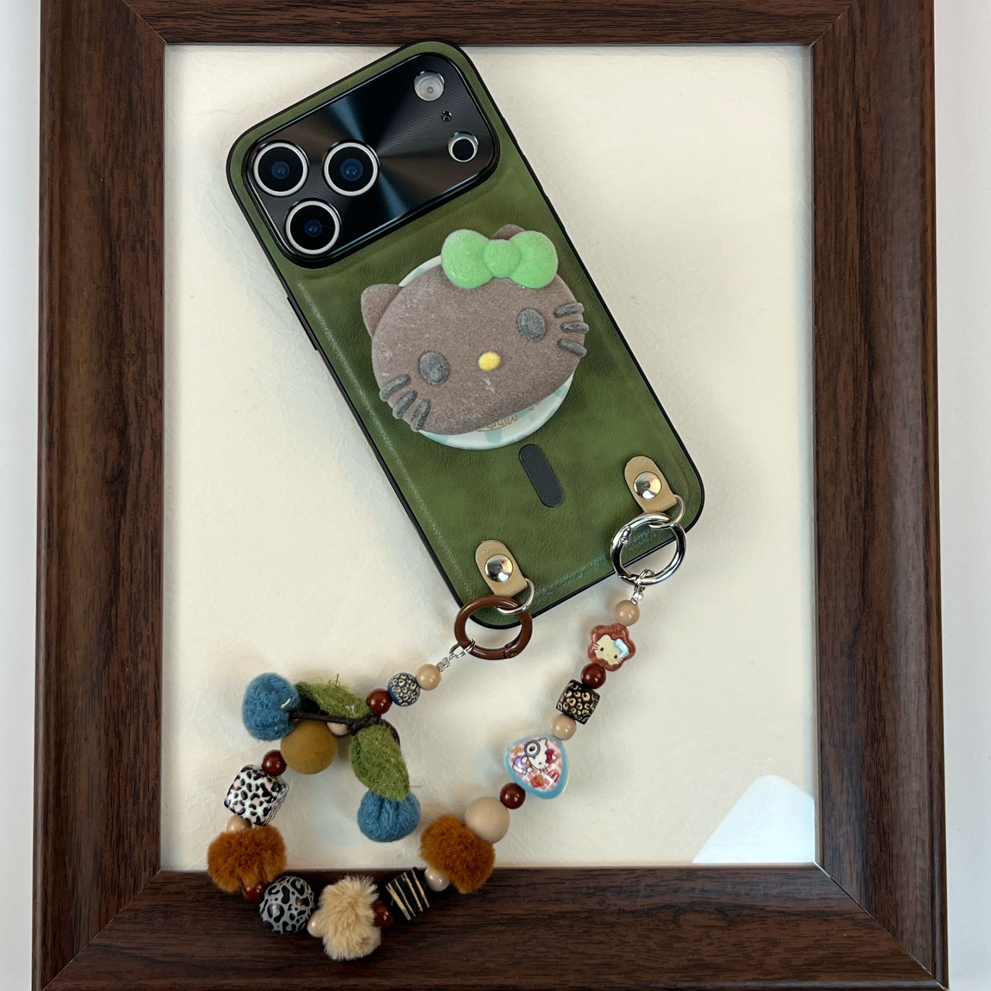 原创苔绿色皮质卡通磁吸支架手提链条适用华为mate80promax手机壳