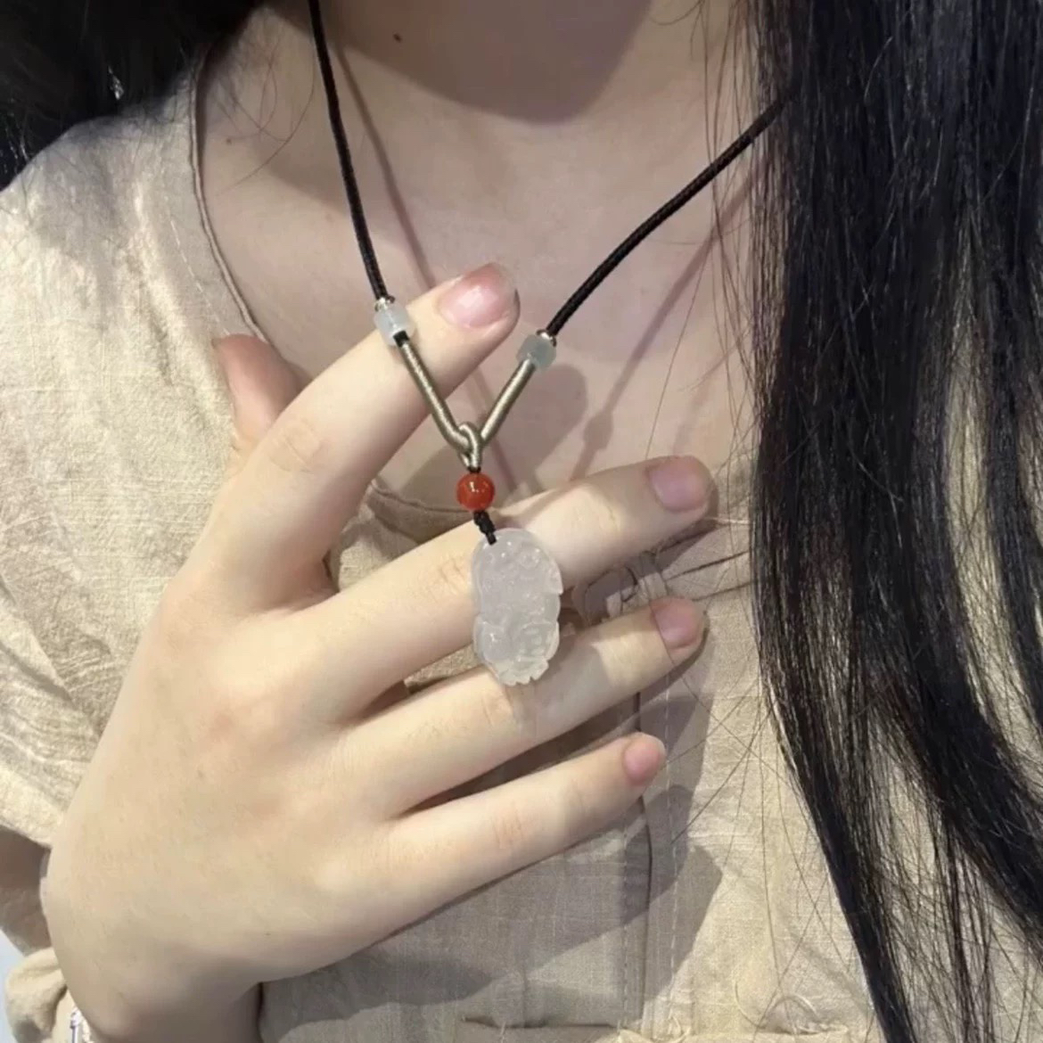 天然白玛瑙貔貅项链玉髓新中式吊坠文玩挂件复古锁骨链女情侣款