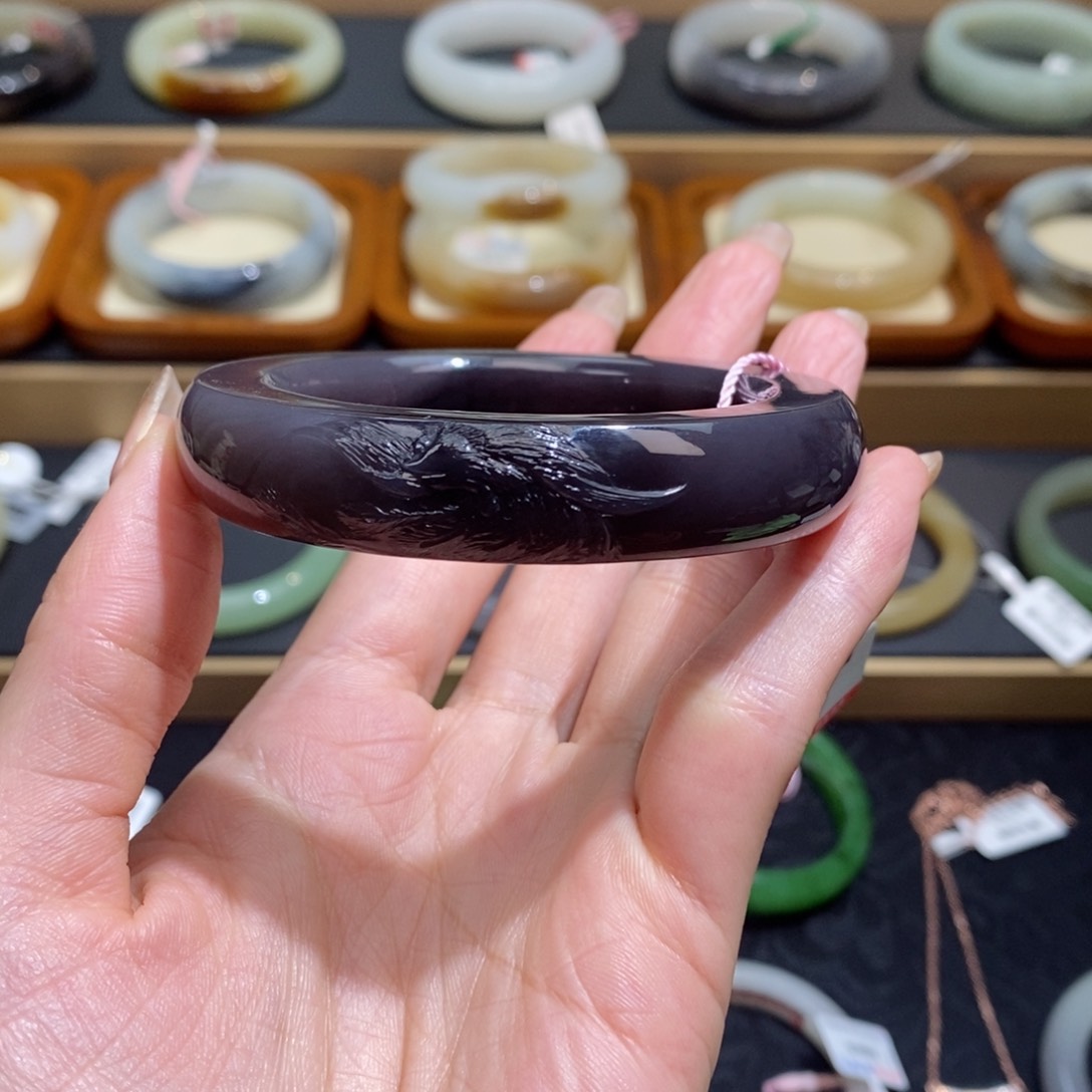 和田玉手镯未镶嵌帝王紫雕花手镯