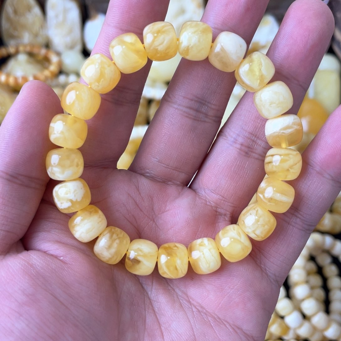琥珀手串未镶嵌10+俄料金白妖花精工老型手串