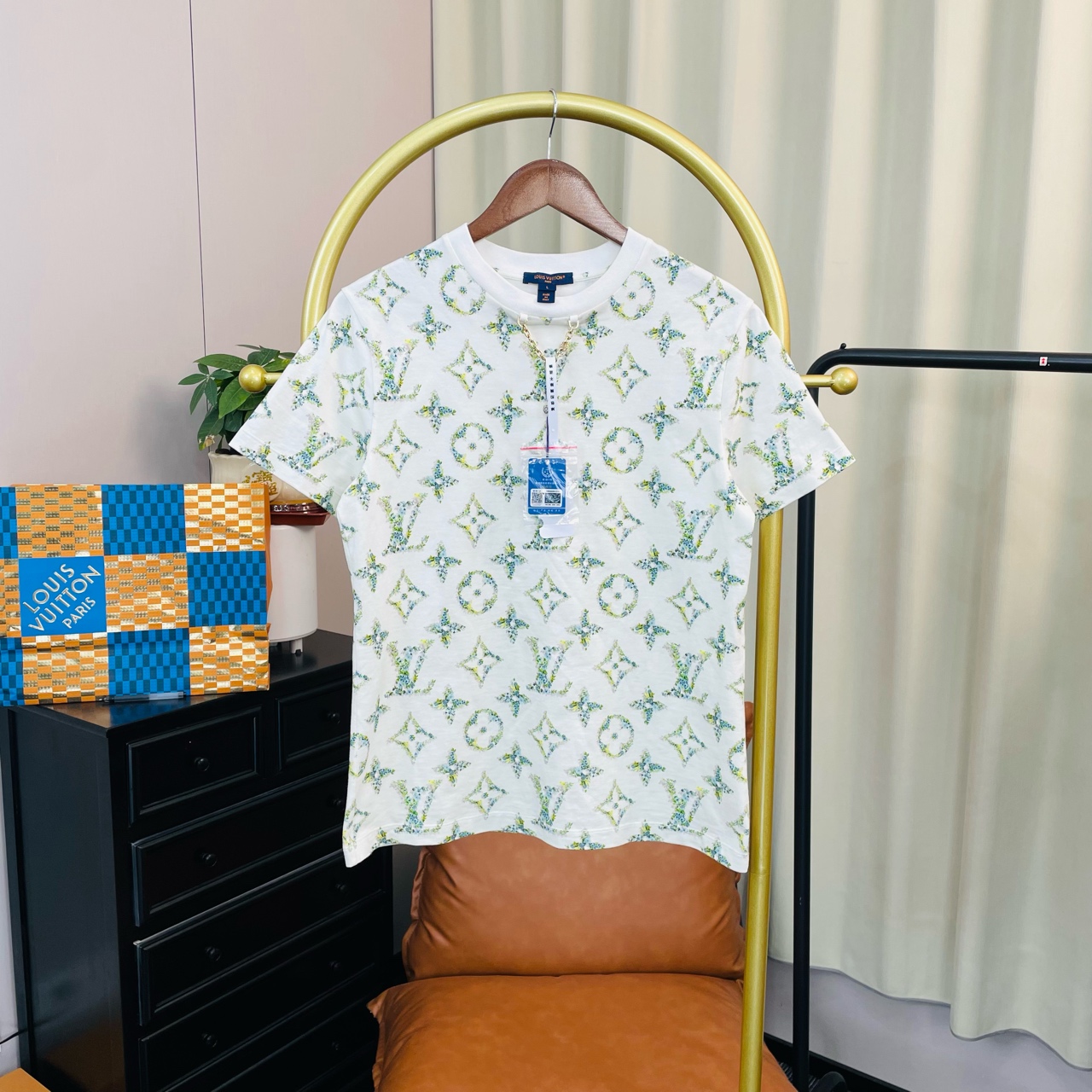 99新 LouisVuitton/路易威登 24ss新款花卉老花满印短袖 L码 