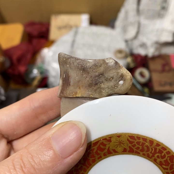 瓷片哈中古工艺品一件