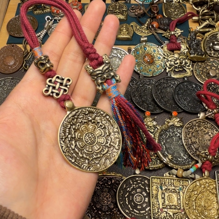 藏传文玩九宫如图