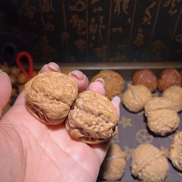 文玩核桃蛤蟆头38