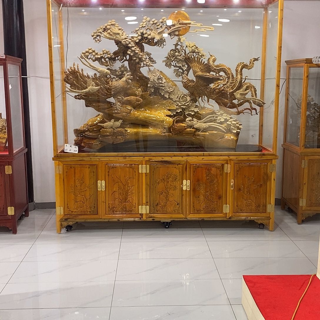 金丝楠得**在金丝楠小叶桢楠摆件