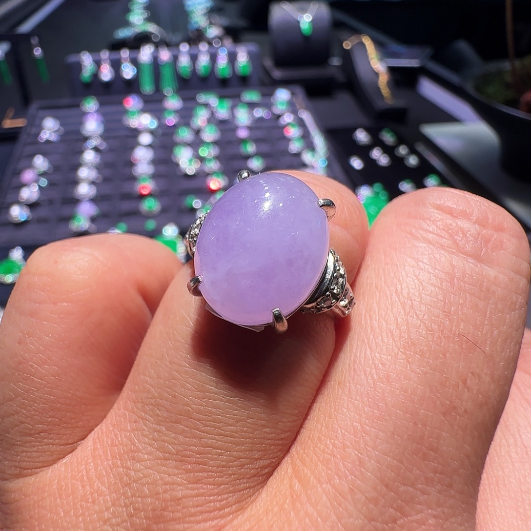 翡翠18K金镶嵌戒指