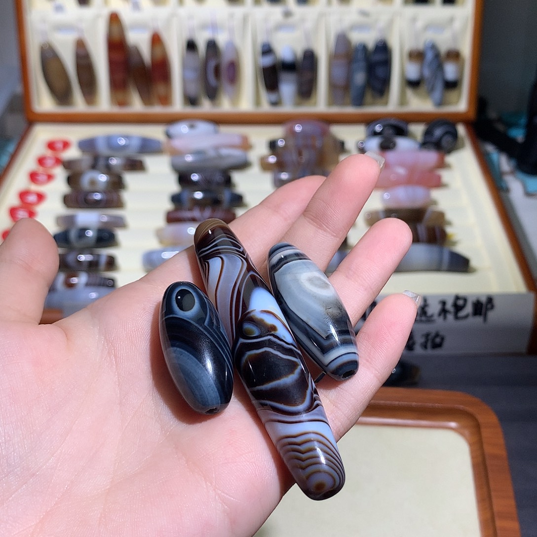 逝***年玛瑙/玉髓未镶嵌颈饰