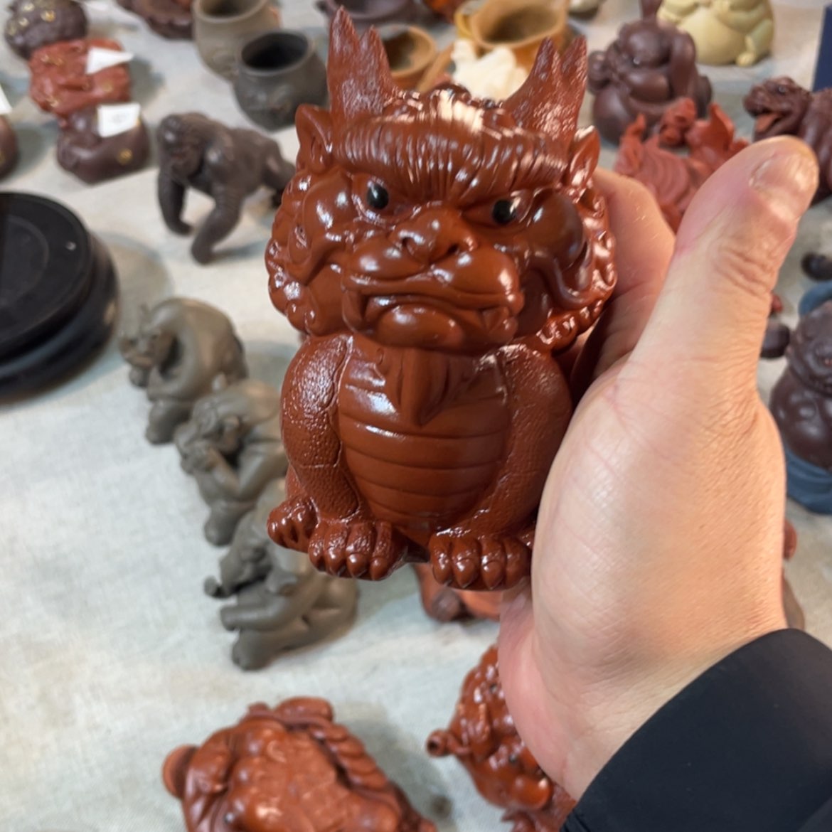 【闪购商品】紫砂茶宠大红袍麒麟