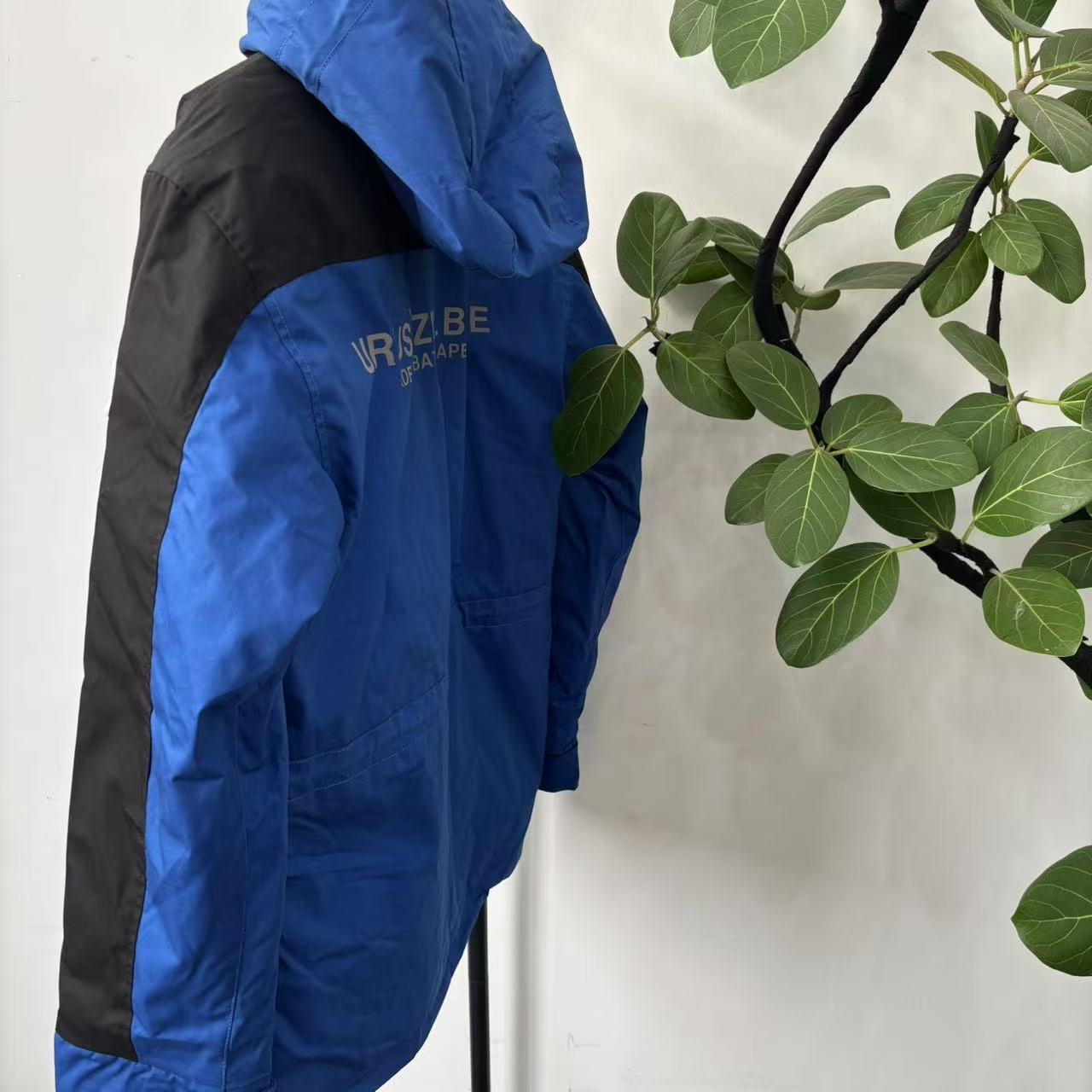 U-16  24新款冬季男士中长款蓝色拼色联名款连帽羽绒服 49369