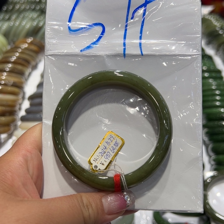 和田玉（糖玉）手镯未镶嵌