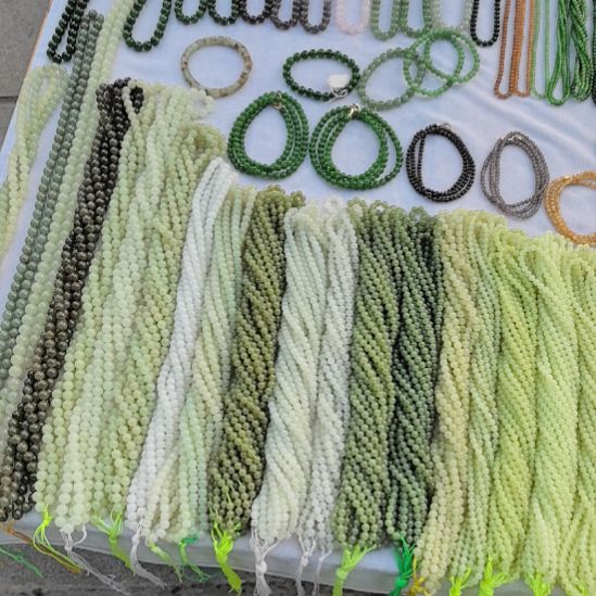 和田玉（糖玉）未镶嵌手镯