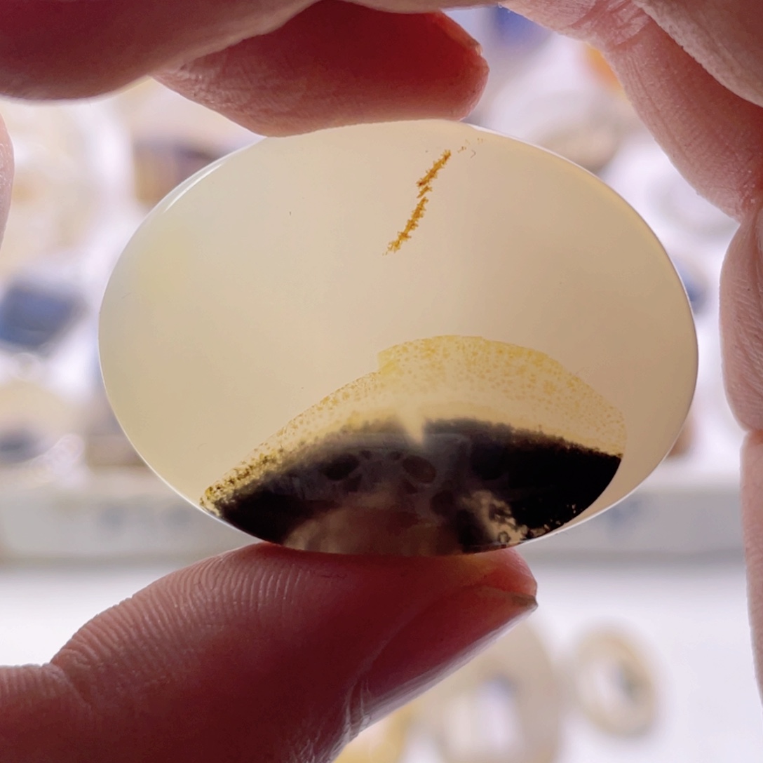 玛瑙/玉髓未镶嵌珠宝奇石