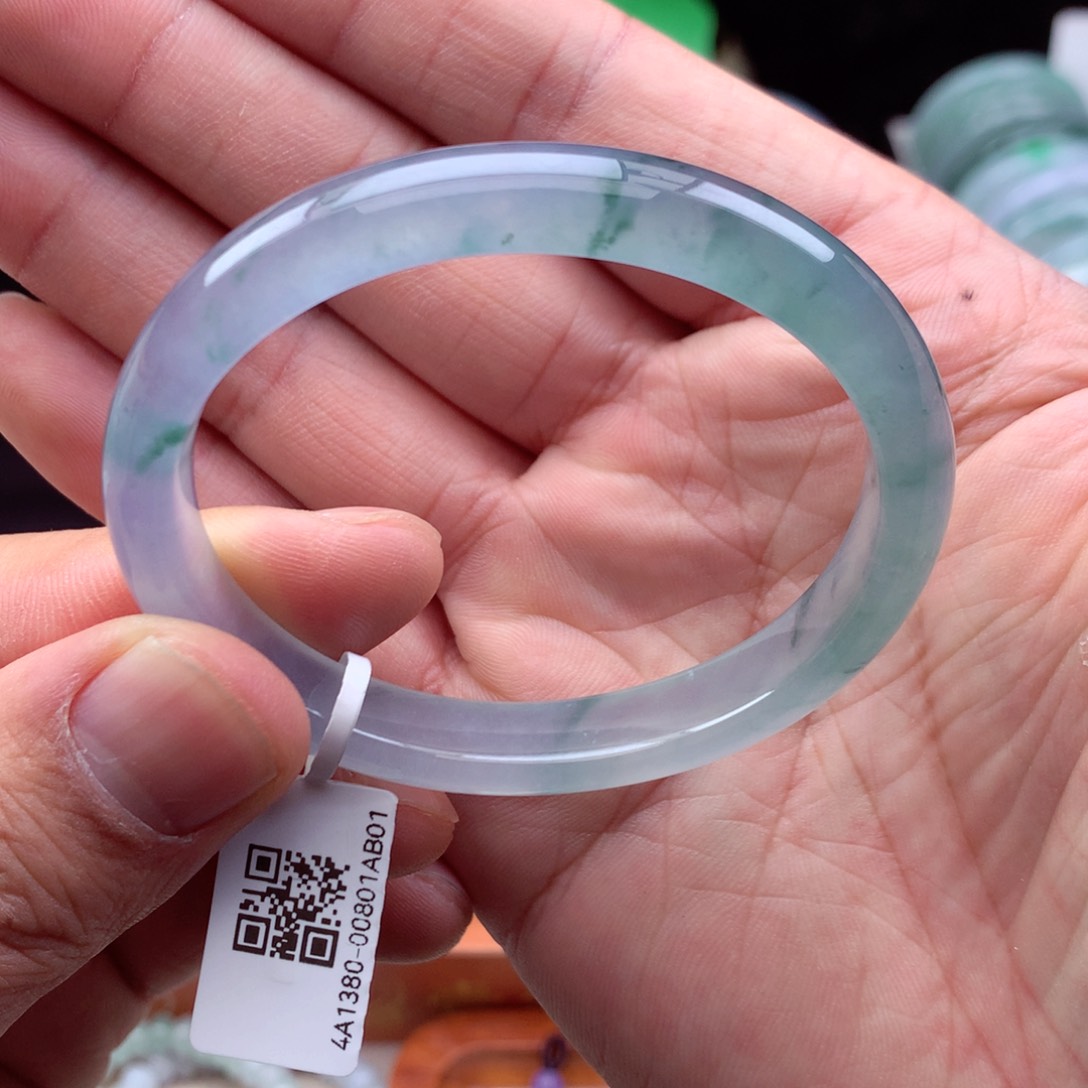 翡翠手镯未镶嵌缅甸翡翠