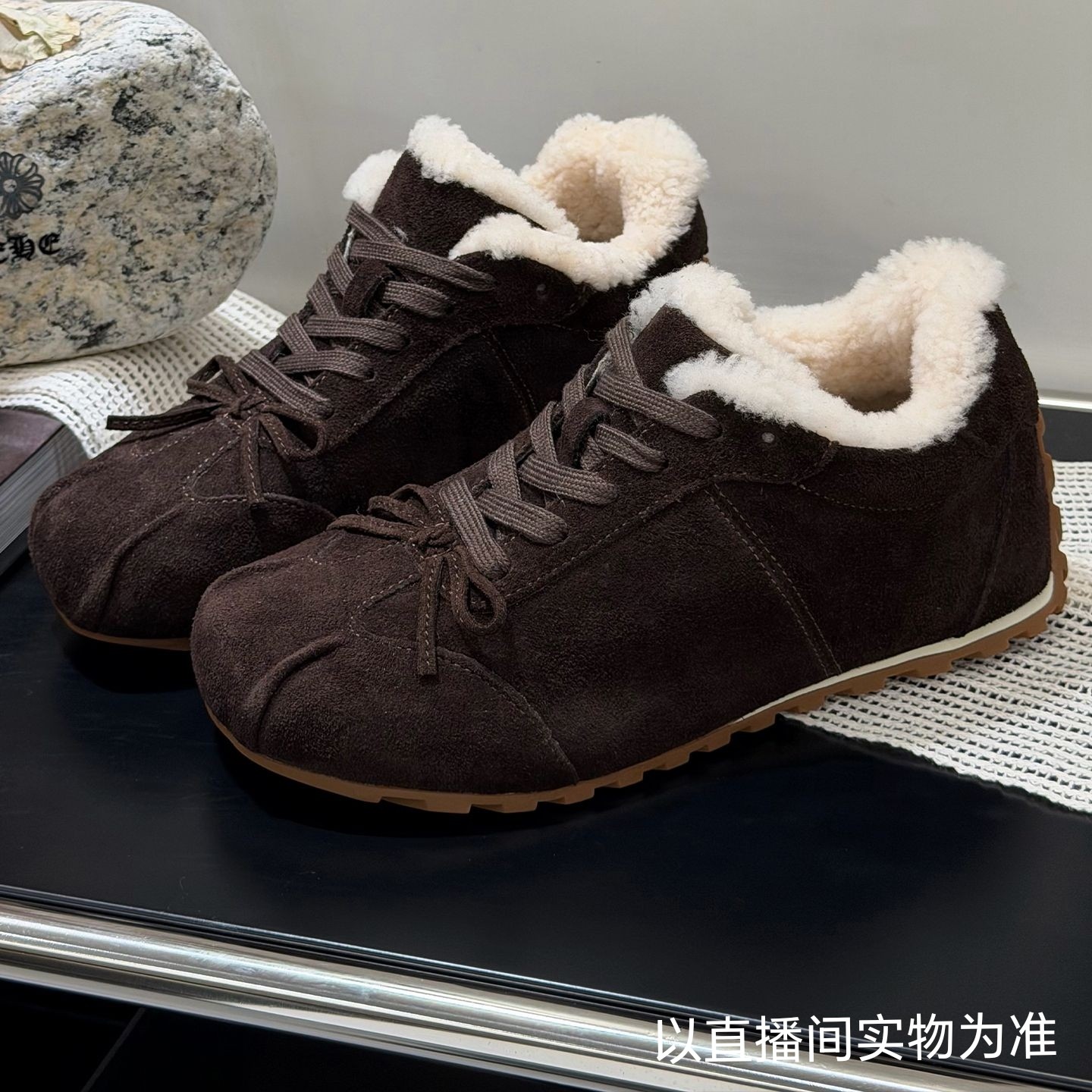 冬季加绒新款复古百搭防滑休闲女鞋德训鞋D002