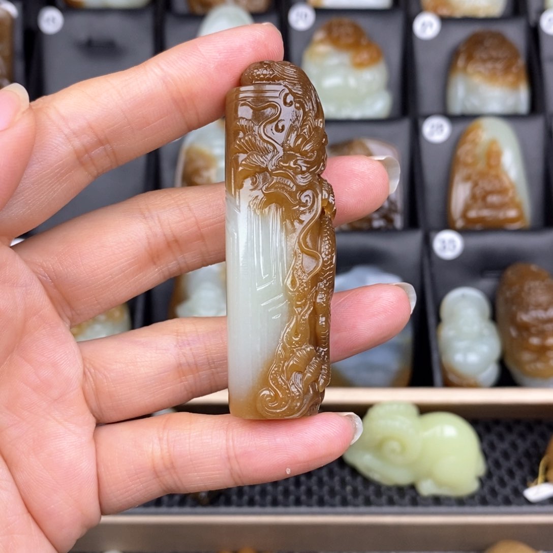 和田玉颈饰未镶嵌天***孩