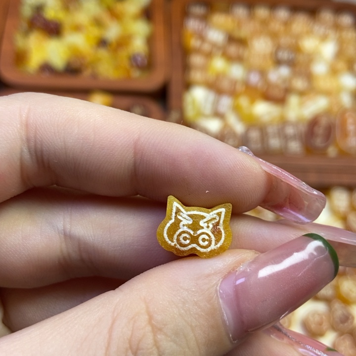 琥珀未镶嵌珠宝奇石原皮