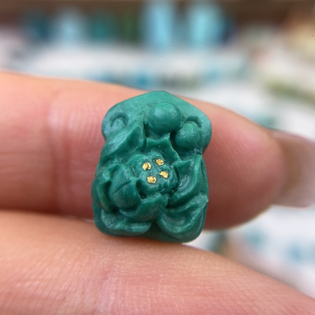 绿松石荷花牌未镶嵌