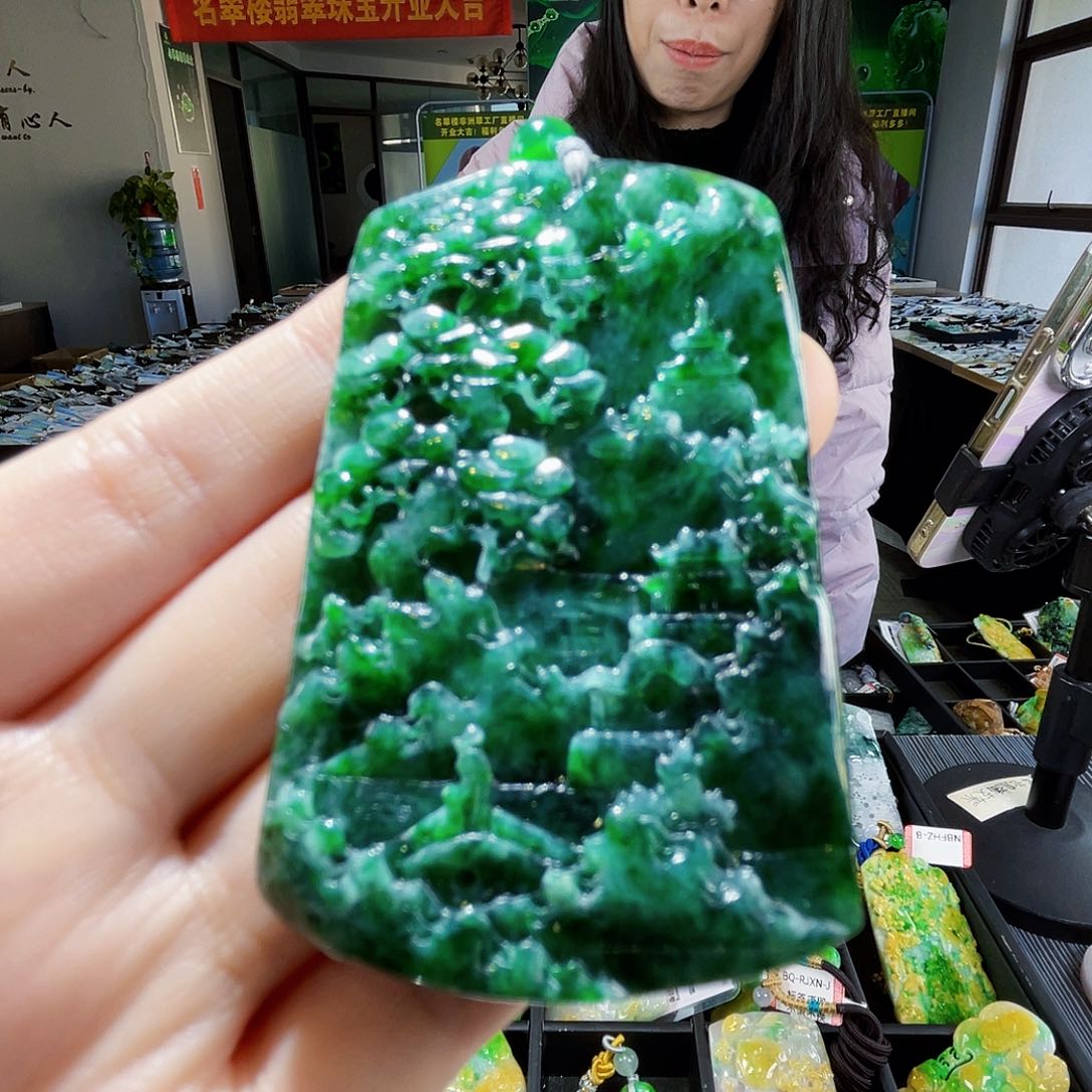颈饰未镶嵌翡翠翡翠