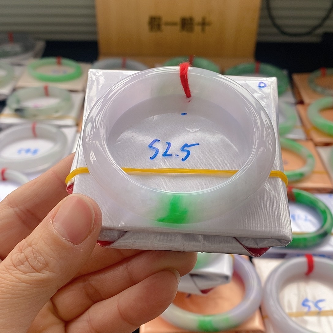 翡翠手镯未镶嵌6号