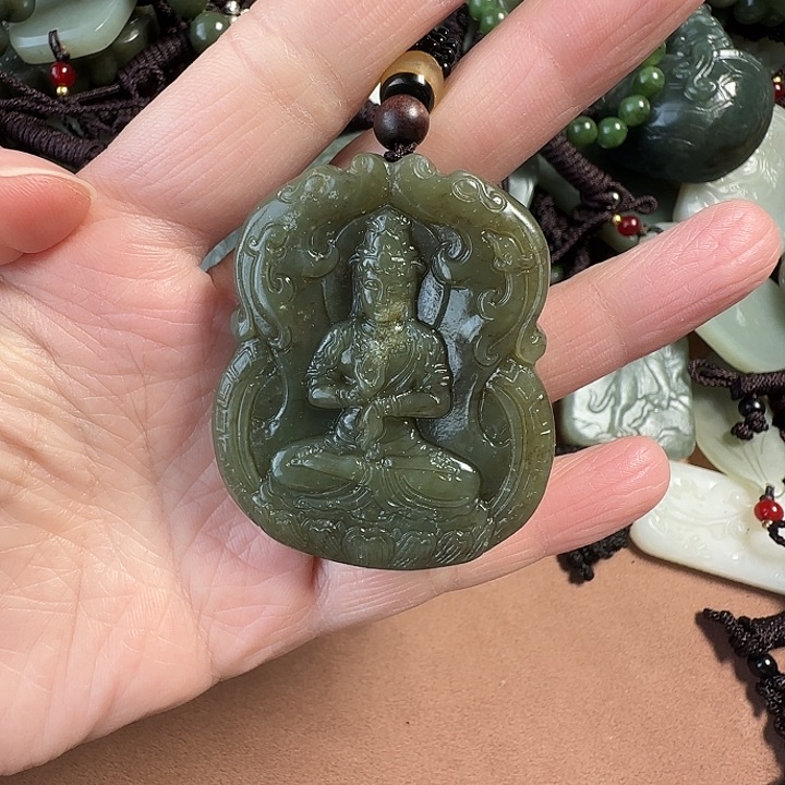 和田玉颈饰未镶嵌