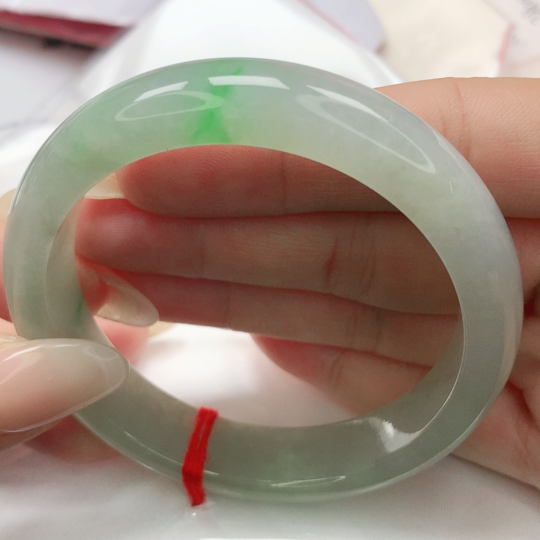 翡翠手镯未镶嵌离**猫缅甸天然A货翡翠