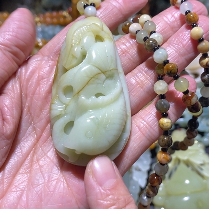 岫玉岫玉吊坠未镶嵌