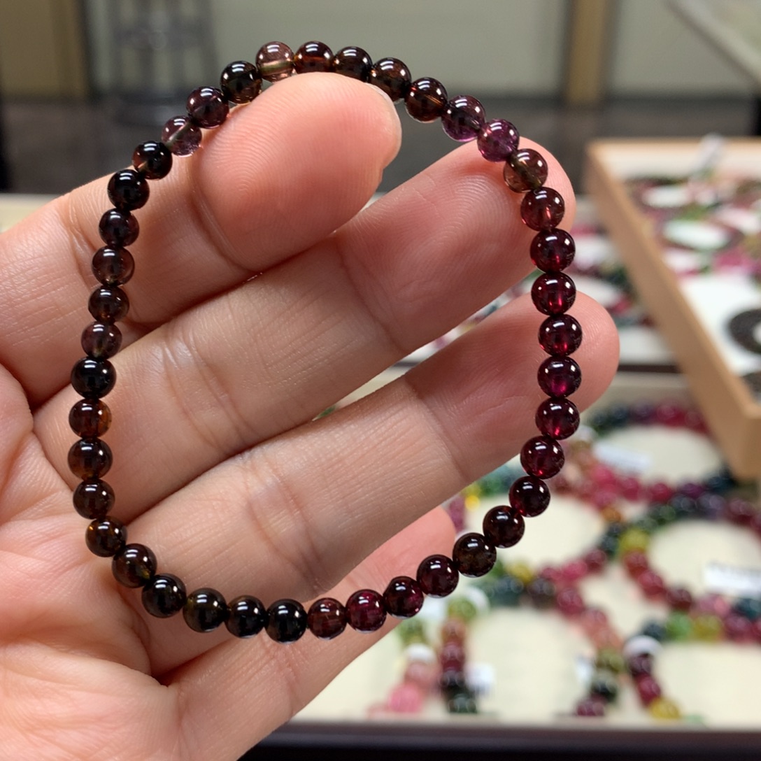 手链未镶嵌碧玺4:6左右