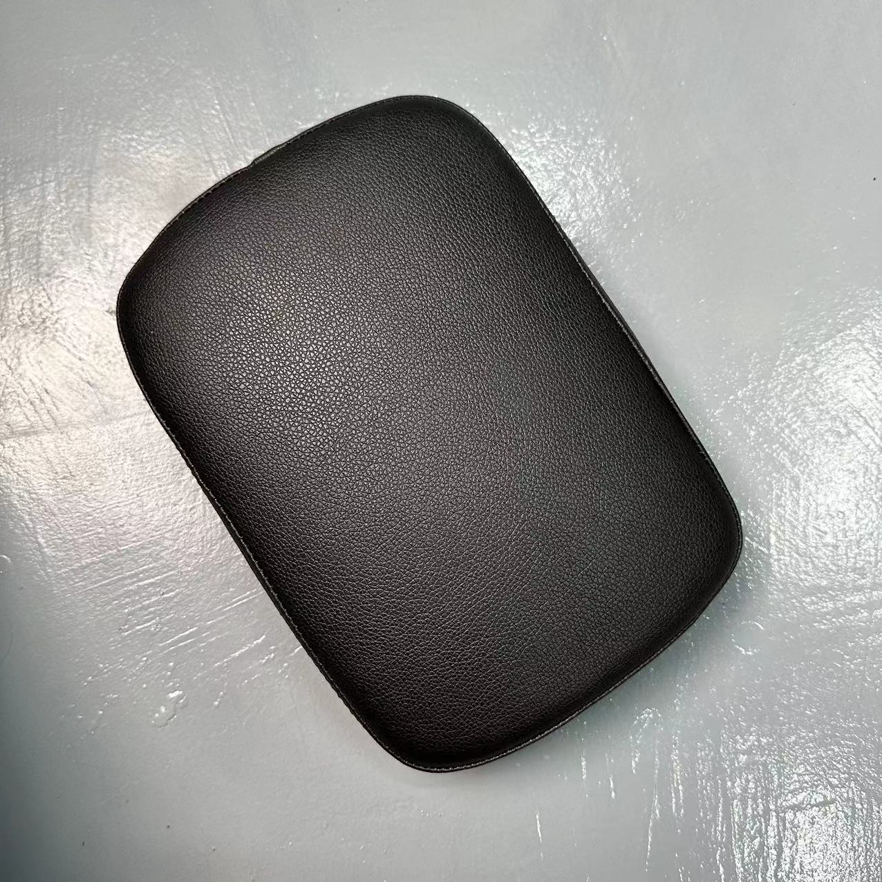 摩托车吸盘座坐垫皮质机车带人载人装备