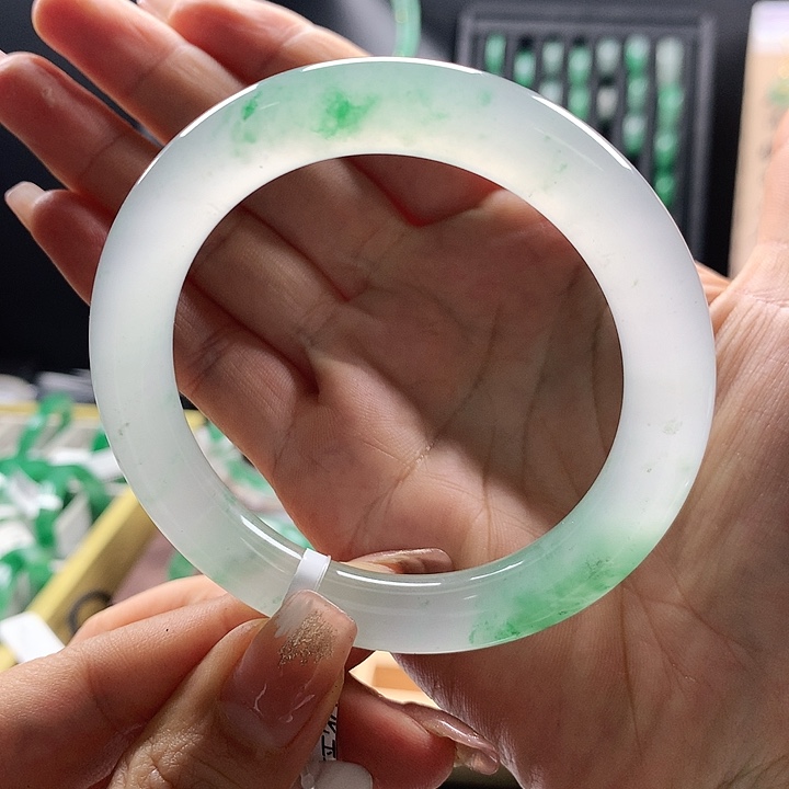 石英质玉手镯未镶嵌咪**n