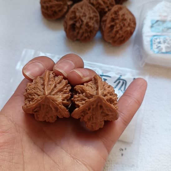 青***远盘山文玩核桃三棱子全品无瑕疵