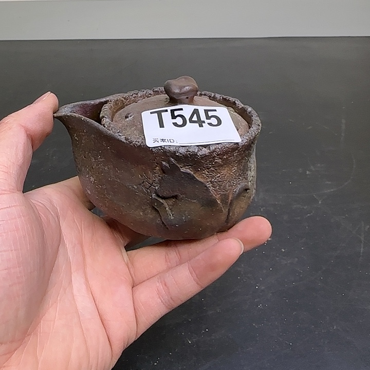 备前烧作品备前烧作品有箱子