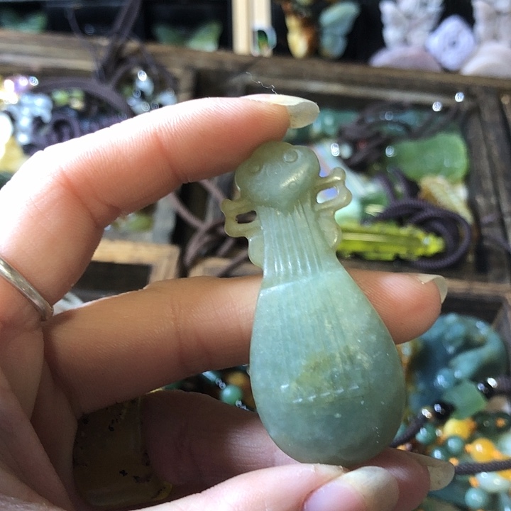 岫玉未镶嵌岫玉手镯