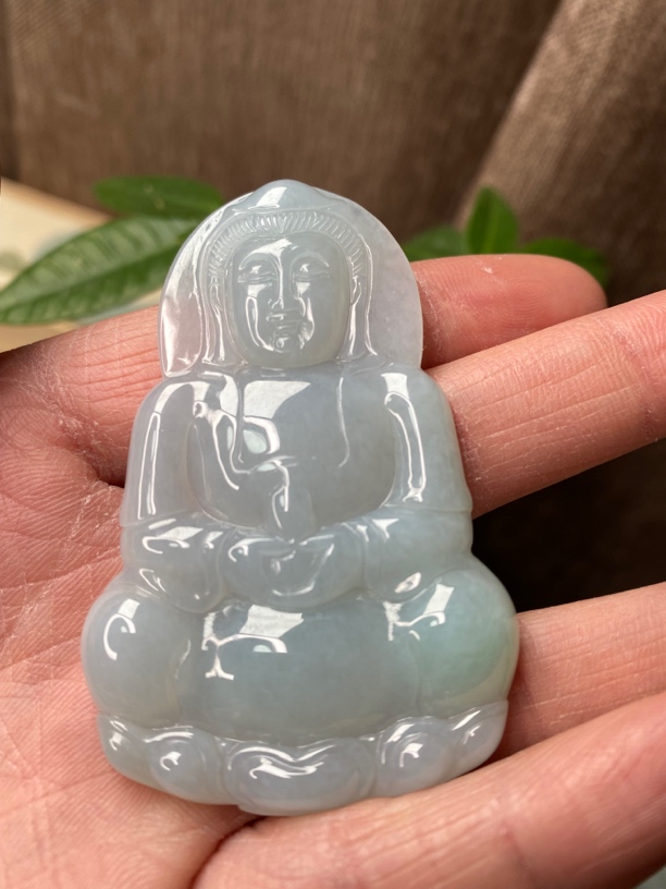 天然翡翠大观音吊坠