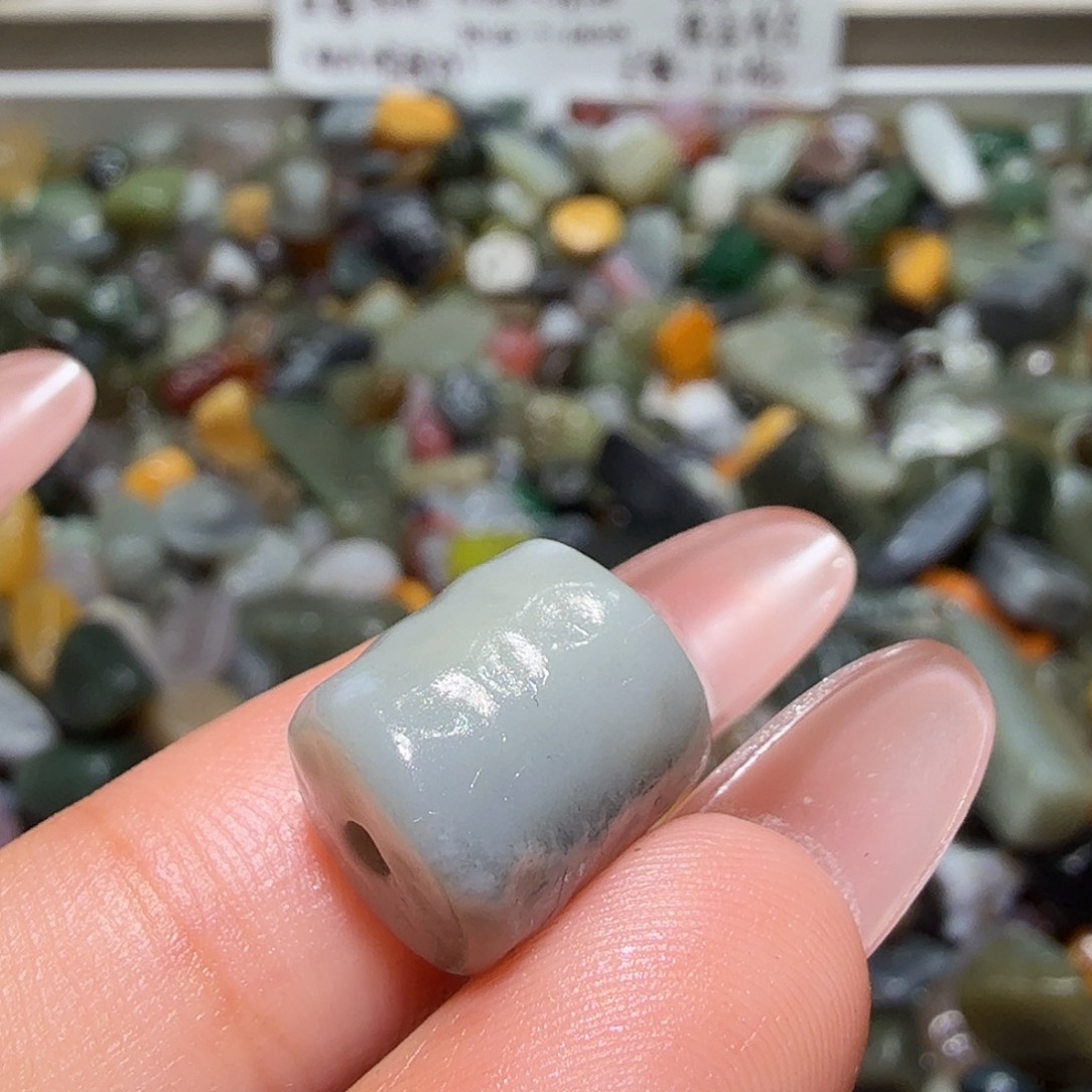 和田玉未镶嵌珠宝奇石