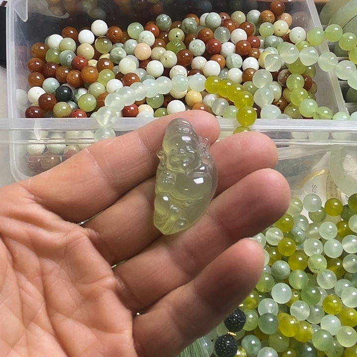 合金蛇纹石玉颈饰