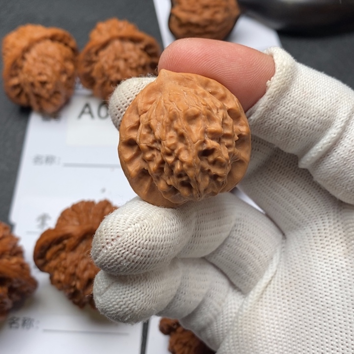 情***核把件文玩核桃图图