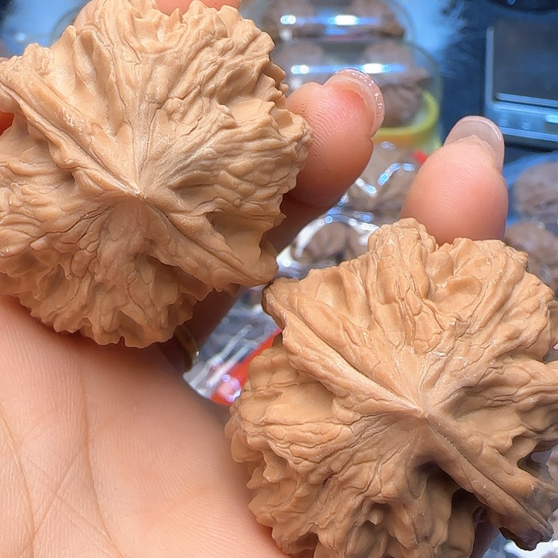 E***琪吊坠文玩核桃43血龙全品