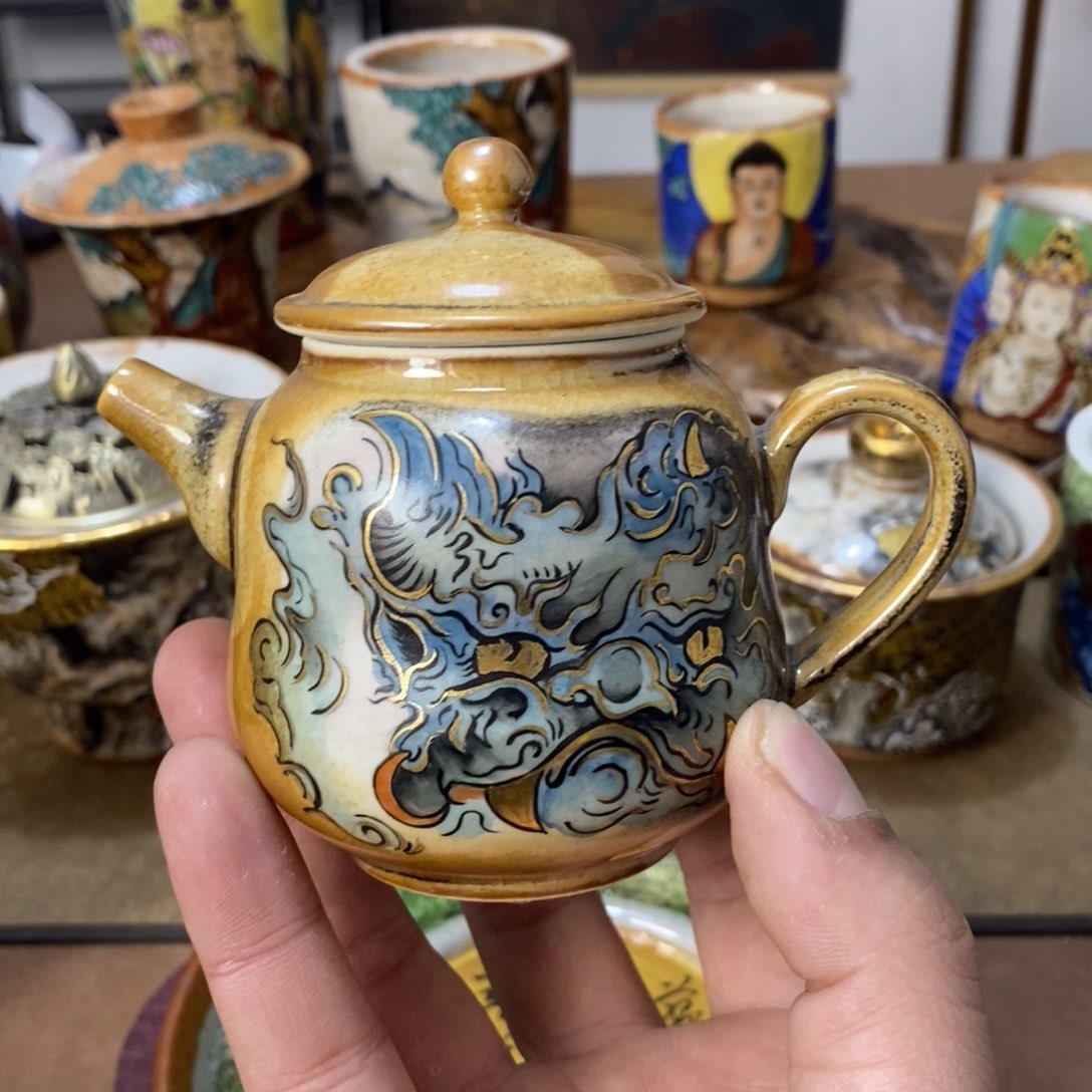 手工制作的一款壶