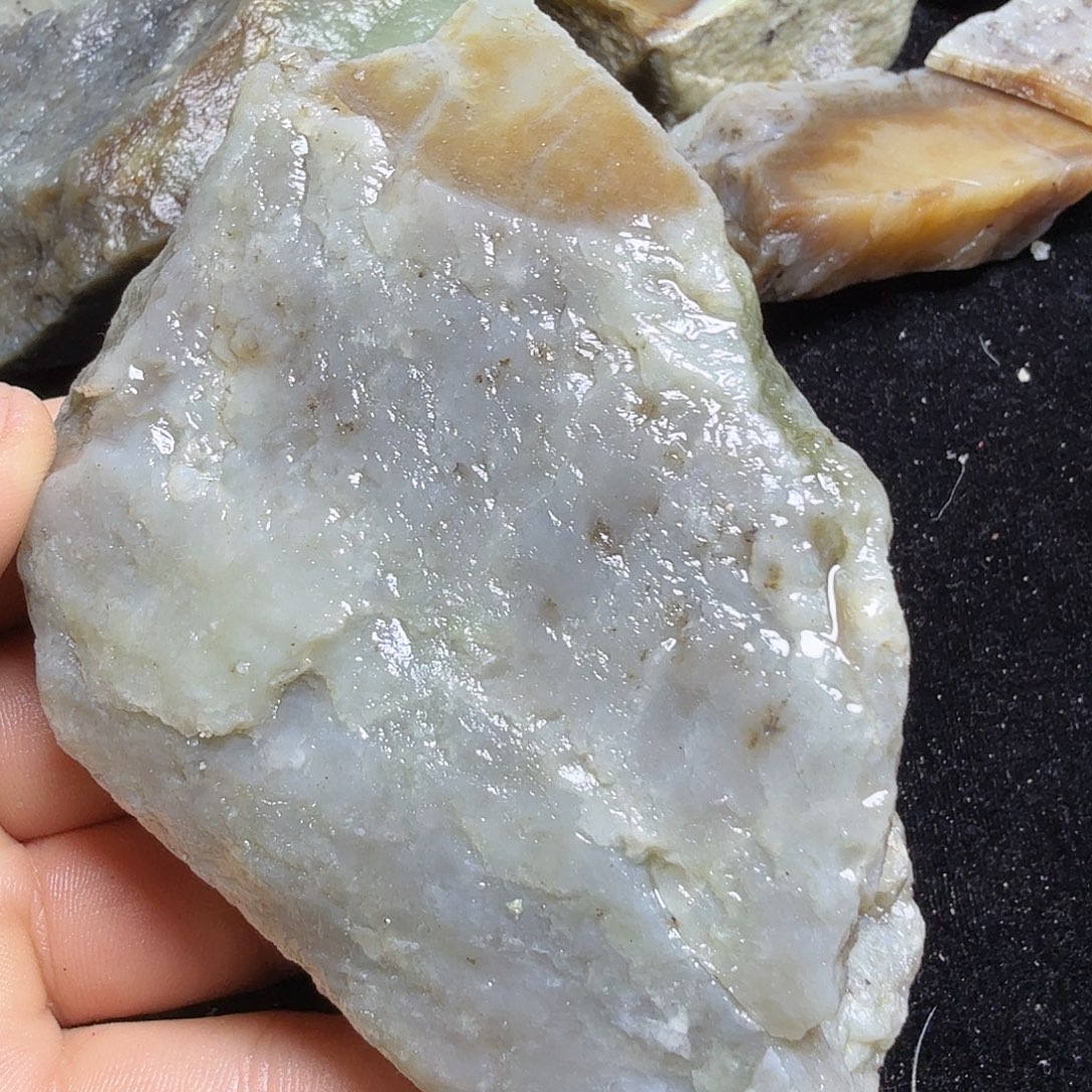 和田玉（糖玉）未镶嵌珠宝半成品