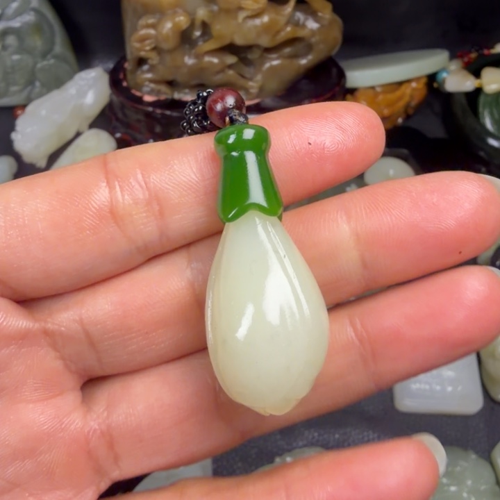 和田玉未镶嵌珠宝奇石