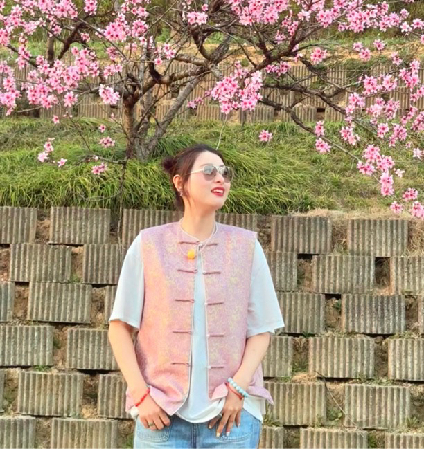 山水一色 | 蔓草龙纹马甲