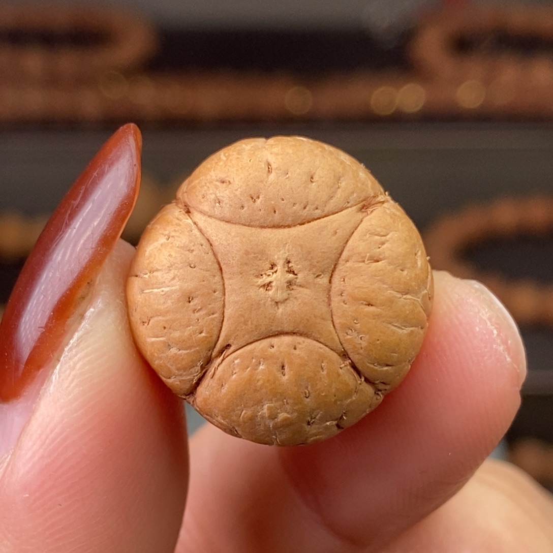 凤眼菩提手串尼泊尔麒麟眼梅花肌肉感20.3（打孔后不退货）