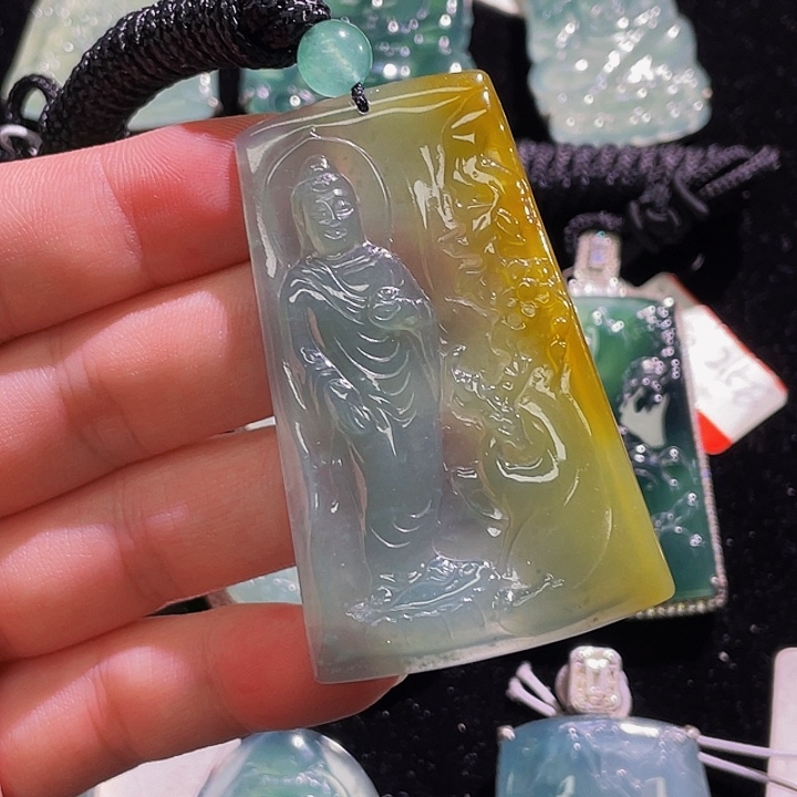 翡翠颈饰未镶嵌58，