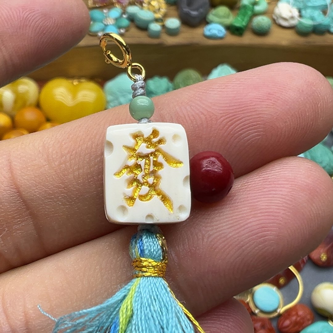 南红玛瑙颈饰未镶嵌