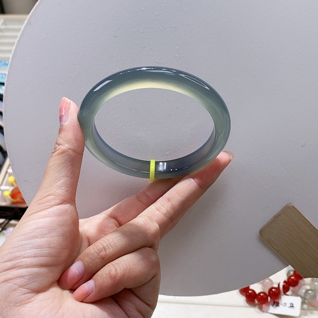 手镯玛瑙/玉髓未镶嵌62.6