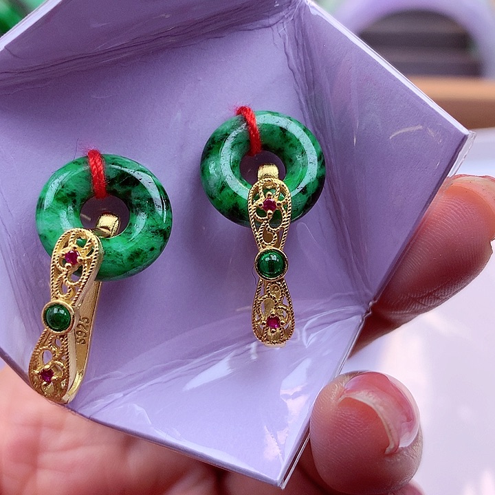 翡翠颈饰银S925镶嵌翡翠