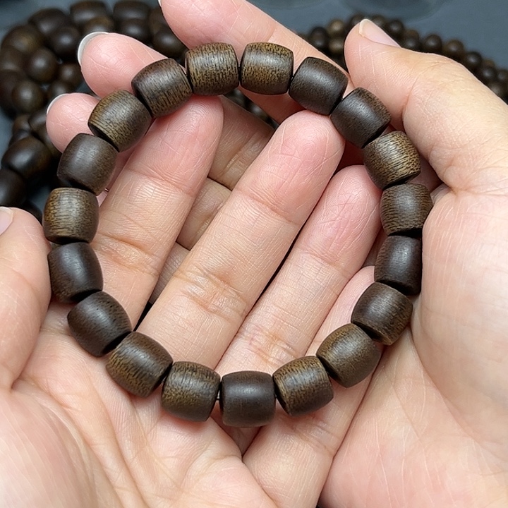 沉香沉香碎屑白棋玉化1.0